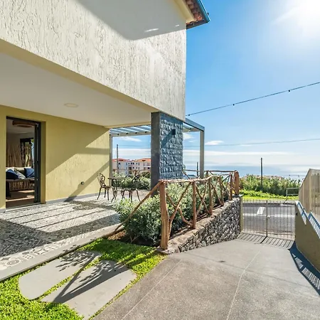 New Modern Ocean View Vakantiehuis Caniço